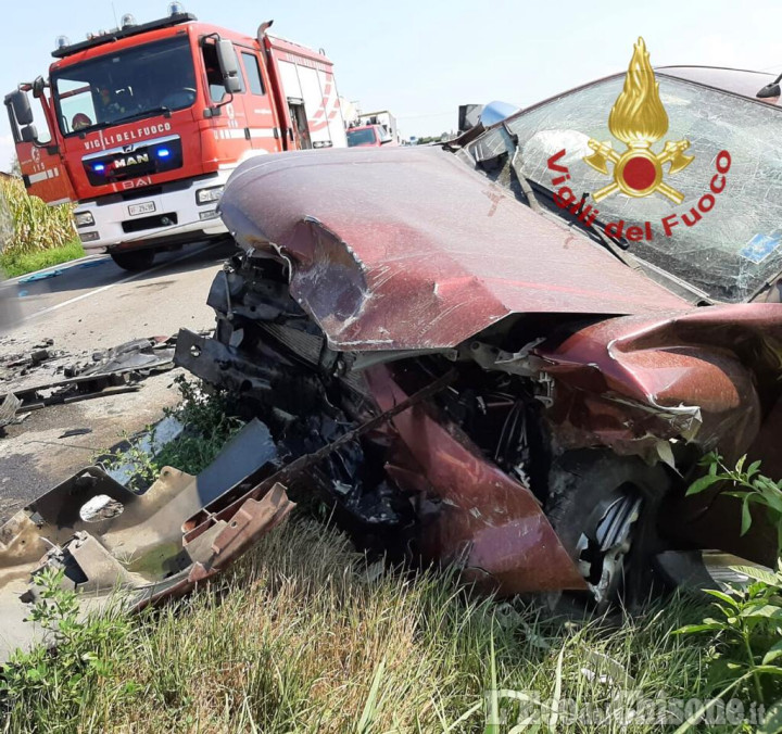 Barge, due feriti in un incidente alla Crocera