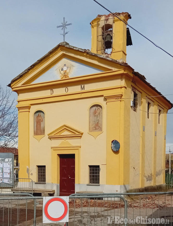 Piscina: fulmine sulla chiesetta di frazione Bruera, campanile danneggiato