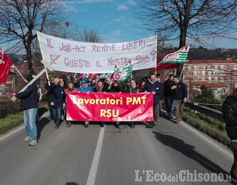 Pinerolo: c&#039;è tutto il territorio a fianco dei lavoratori PMT