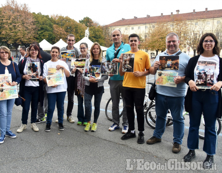 Pinerolo, premiazione Vetrine del giro e Scatta l&#039;artigianato