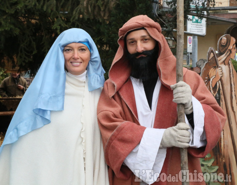 None: il presepe vivente in piazza e i mercatini di Natale