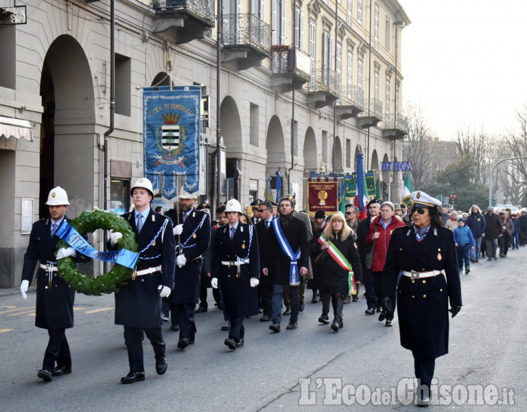 Pinerolo: corteo per il Giorno della Memoria 