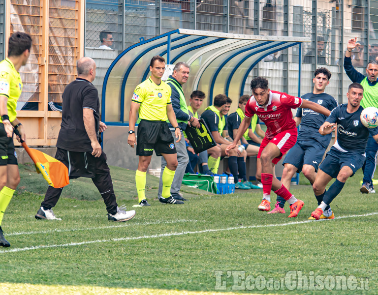  Calcio play-off per la serie D: Pinerolo supera nettamente Bolzano, ritorno in discesa.