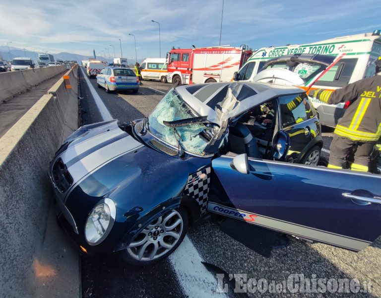 Incidente stradale sulla tangenziale sud, tra Drosso e Sito: ferito automobilista