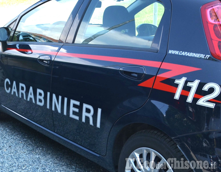 Nichelino: minaccia due 17enni con un bastone e tenta di rapinarli, arrestato dai carabinieri