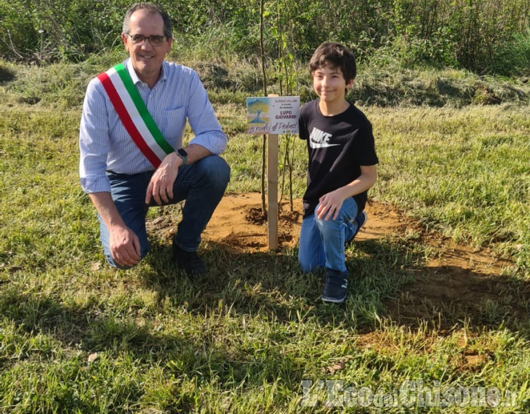 Piobesi: progetto Radici, piantato il primo albero