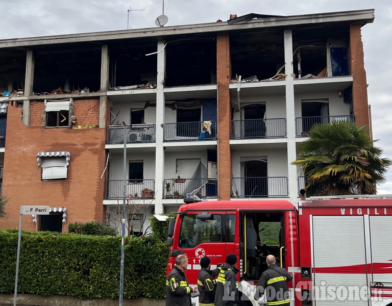 Esplosione di piazza Sabin a Pinerolo, chiusa l'inchiesta: due indagati