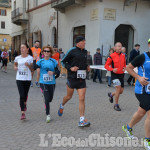 Cavour In 1400 tra corsa e camminata, grande successo Apple Run