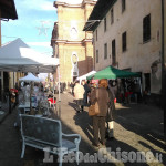 A Piscina mercatino e Babbi Natale