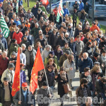 Pinerolo, alla manifestazione per dire &quot;Io sto con gli operai&quot;