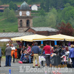 Bancarelle e giochi di piazza per la fiera di primavera del 25 Aprile a S. Pietro