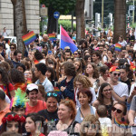 Torino: Decine di migliaia al Pride per i diritti