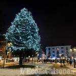 Pinerolo:Si accende l'albero in centro, con l'Immacolata iniziano le feste