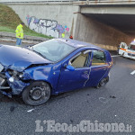 Stupinigi: auto fuori strada in tangenziale, ferito il conducente