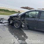 Auto contro tir a Santena, ferita una 68enne di Castagnole