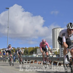 Giro d'Italia, inizia il circuito finale di Sestriere: primo al gpm Fiorelli
