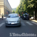 Pinerolo: incidente in via Marro, due studentesse investite da un’auto