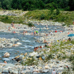 La foto vincitrice della settimana: Bobbio Pellice, in spiaggia in riva al fiume