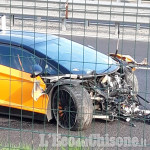 Volvera: incidente in autostrada, Lamborghini distrutta contro il guard rail