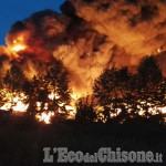 Piossasco: fiamme e fumo nero, maxi incendio alla Teknoservice
