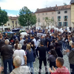 Bricherasio: una folla commossa saluta Lorenzo Notario