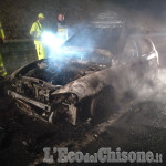 Auto in fiamme sulla Torino-Pinerolo