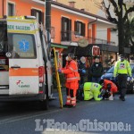 Revello: travolto da un'auto mentre attraversava la strada, pensionato in ospedale