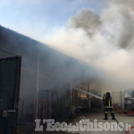 Vinovo: in fiamme un magazzino di pane secco di un&#039;azienda agricola