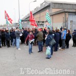 None: manifestazione dei lavoratori davanti alla Ilmed