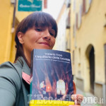 “L’equilibrio delle lucciole” di Valeria Tron ufficialmente candidato per il Premio Strega