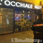 Pinerolo: spacca la vetrina del negozio e ruba gli occhiali esposti, arrestato 58enne