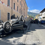 Porte: schianto tra due auto nel centro del paese, quattro feriti