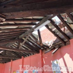 Coazze: crollata la tettoia, cedimento strutturale in via Prever