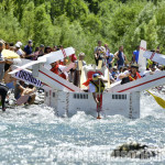 Carton Rapid Race: a Oulx la gara su canoe di cartone e scotch