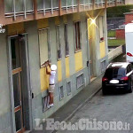 Spacciavano crack da un appartamento, arrestati tre pusher a Luserna san Giovanni