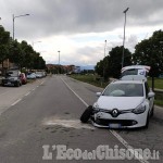 Volvera: auto contro furgone, due feriti lievi in viale Europa Unita