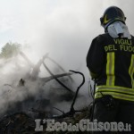 Bagnolo: brucia sterpaglie ma perde il controllo del rogo, l''intervento dei Vigili del fuoco