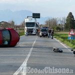 Cavour: moto contro auto, schianto frontale alla rotonda di Babano