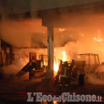 Pomaretto: incendio nella notte a un capannone in borgata Pons