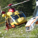 San Pietro Val Lemina: auto nel torrente, brutta avventura per una famiglia