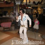 Anche Elvis scalda la voce per il concerto dei sosia a Villar Perosa con Cuore Aperto