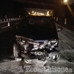 Beinasco: sbanda e piomba contro il guard rail, grave 27enne