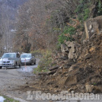 Pomaretto: frana in strada del Podio, carreggiata chiusa al traffico