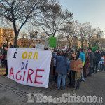 I Fridays For Future in corteo a Pinerolo