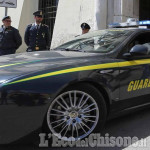 Quasi una tonnellata di oro riciclato, undici arrestati dalla Guardia di Finanza