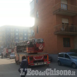 Nichelino: Vigile del fuoco cade dalla scala