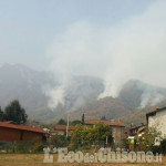 Cumiana: grosso incendio sul Monte Tre Denti