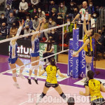 Volley, spareggio per la A1: nel primo atto grande Pinerolo, 3-0 su Brescia 