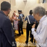 Foti a Pinerolo per raccontare la sua storia, tensioni in sala