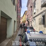 Omicidio in via Sommeiller, la polizia locale la prima ad intervenire: «L'aggressore aveva ancora il martello in mano» 